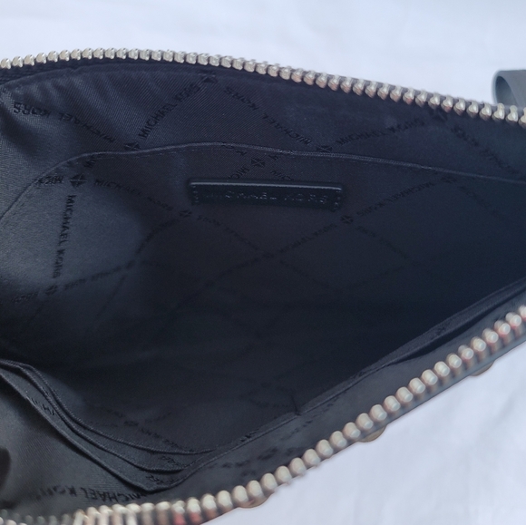 Michael Kors Black Signature Leather Zip Clutch Wristlet - Picture 6 of 6